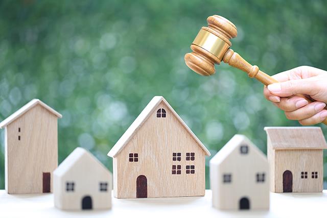 How to Buy a House at a Property Auction: A Step-by-Step Guide